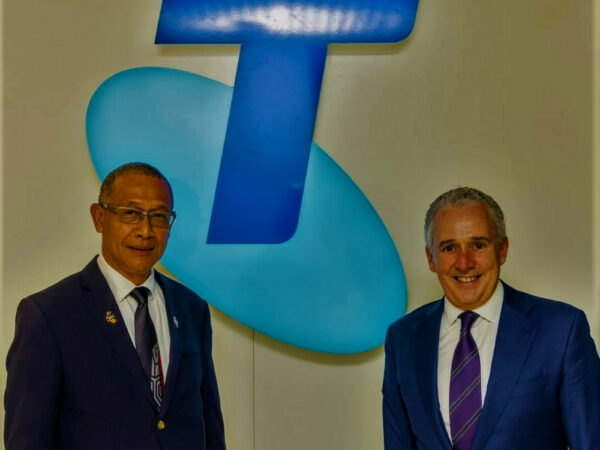 PNG TREASURER IAN LING-STUCKEY CONCLUDES NEGOTIATIONS WITH TELSTRA CEO, ANDY PENN