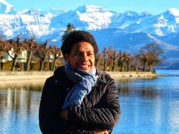 FROM A BROKEN HOME IN PAPUA NEW GUINEA TO UNIVERSITY IN POLAND – True story of Caroline Winuan