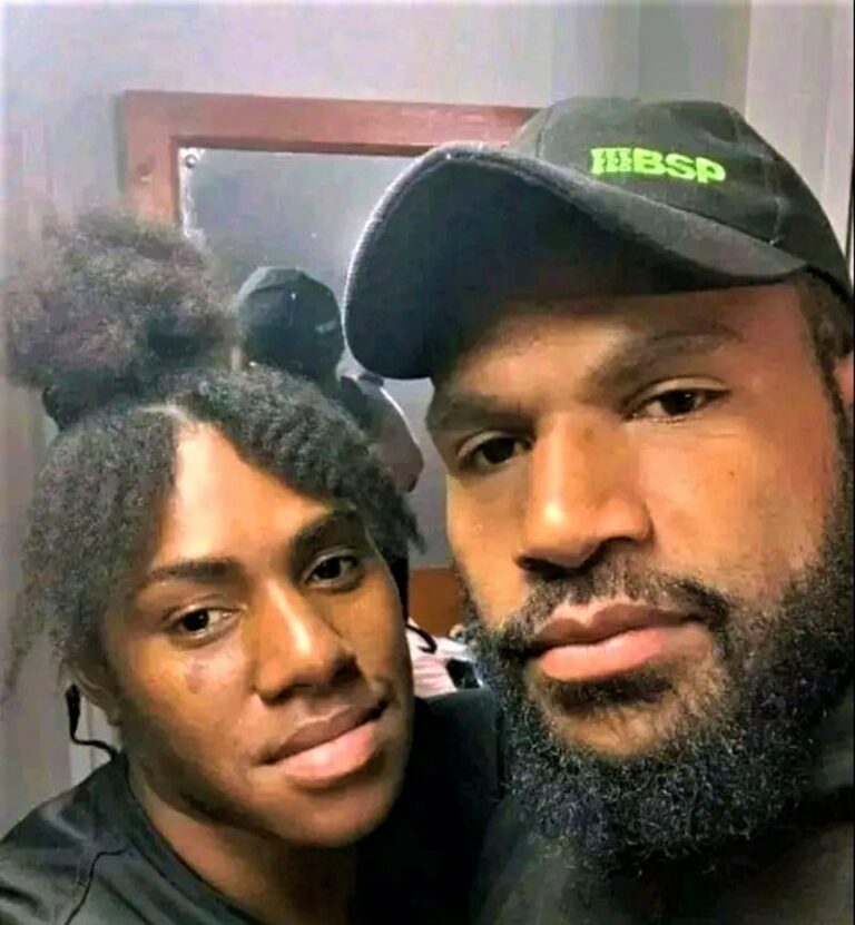 Papua New Guinea National Rugby League Couple